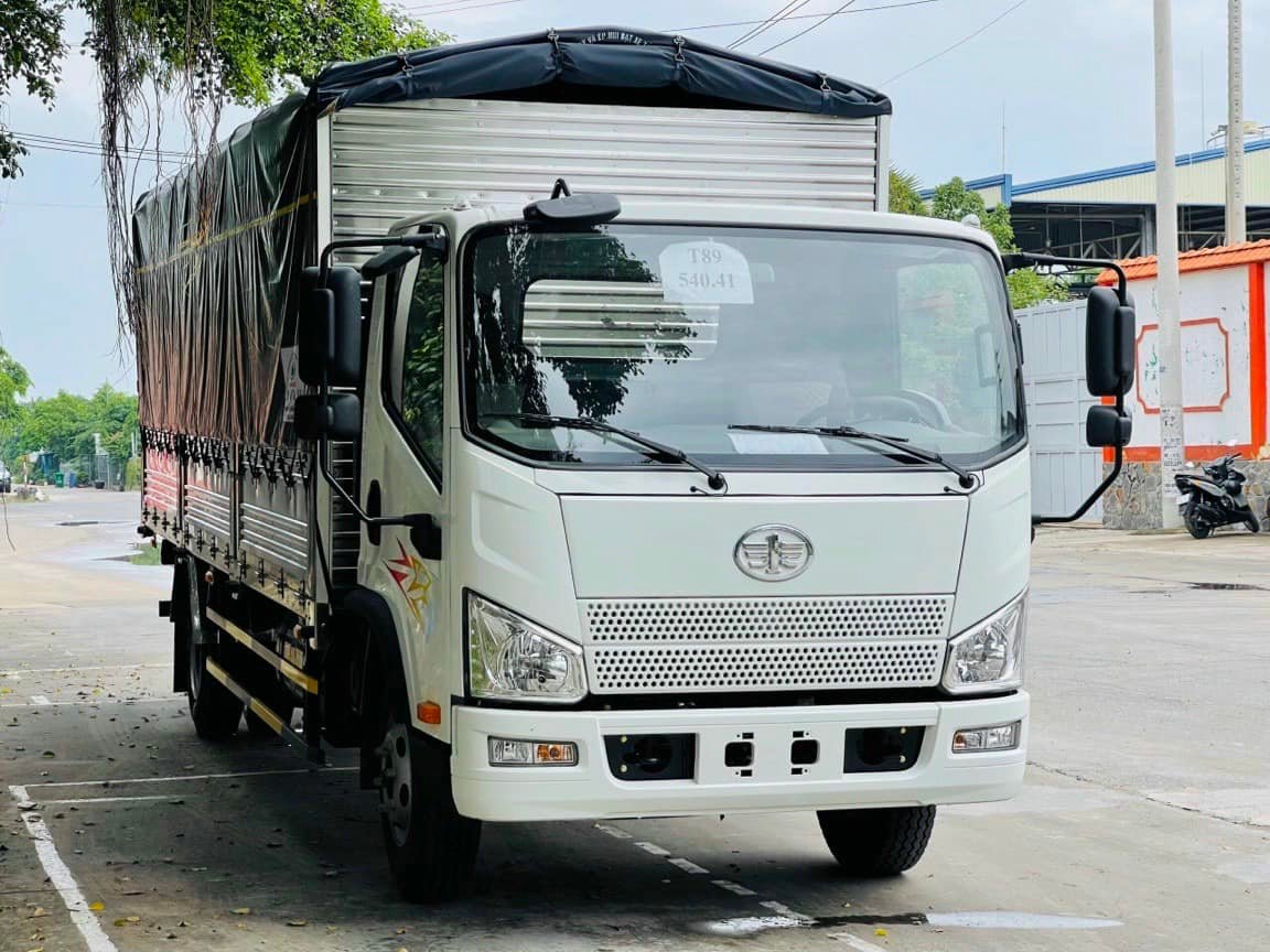 Xe tải FAW Tiger 8.5 tấn máy Weichai thùng kín tiêu chuẩn